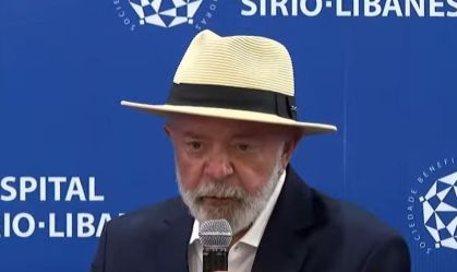 Após anúncio de alta hospitalar, Lula agradece médicos em coletiva