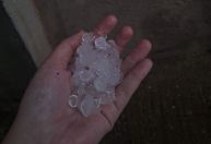 Grande São Paulo tem chuva forte, alagamentos e granizo "do tamanho de bola de pingue-pongue"