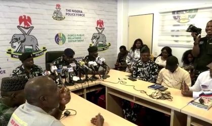 Pisoteamentos na Nigéria deixam ao menos 13 mortos
