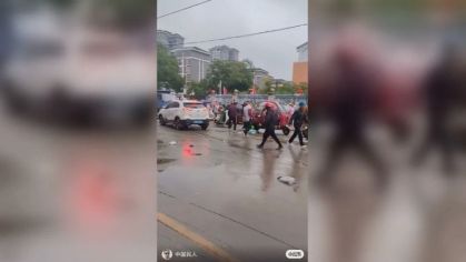 Homem que atropelou multidão na China é condenado à pena de morte com suspensão; entenda