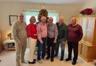 "Meu milagre de Natal": Homem encontra família biológica 75 anos após adoção