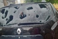Granizo destrói carros em estacionamento de shopping em Cajamar (SP); veja