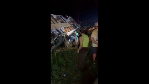 Bombeiros resgatam vitimas de acidente no Pará