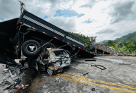 Autoridades iniciam investigações de acidente rodoviário com 39 mortes