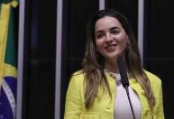 Deputada do MDB alega discriminação e perseguição, e pede desfiliação do partido por justa causa