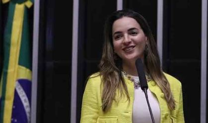 Deputada do MDB alega discriminação e perseguição, e pede desfiliação do partido por justa causa