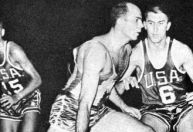 Amaury Pasos, lenda do basquete brasileiro, morre aos 89 anos