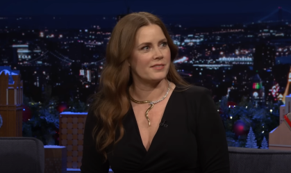 Amy Adams gostaria de participar de possível cinebiografia de Taylor Swift