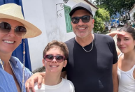 Ana Hickmann e Edu Guedes curtem fim de ano com os filhos em Paraty