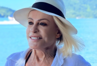 Ana Maria Braga explica ausência na TV: "Bactéria do litoral subiu a serra"