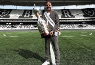 Artur Jorge cita contrato e avalia permanência: "O meu futuro é o Botafogo"