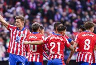 Atlético de Madrid vence a 11ª seguida e cola no líder Barcelona em LaLiga