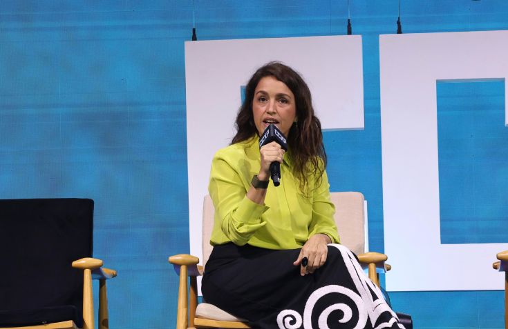 Autora Manuela Dias, de Vale Tudo, na CCXP 24 • Globo/João Cotta