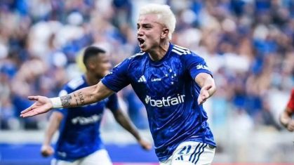 Barreal comemora gol pelo Cruzeiro