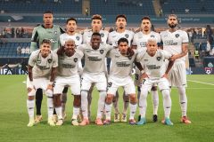 Time do Botafogo posa antes do duelo contra o Pachuca