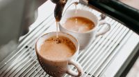 Quantas xícaras de café você deve tomar para envelhecer bem? Veja
