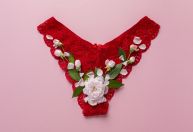 Vermelha ou rosa? Descubra o que as calcinhas coloridas atraem no Ano Novo