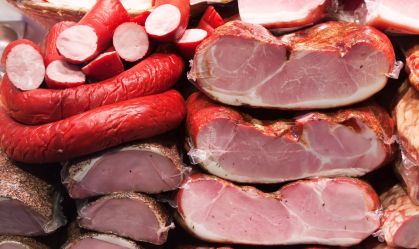 Não existe consumo seguro de carne processada, diz novo estudo