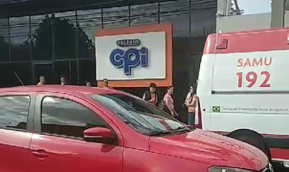 Aluna que atirou em ex-namorado em escola carregava faca "peixeira" na mochila