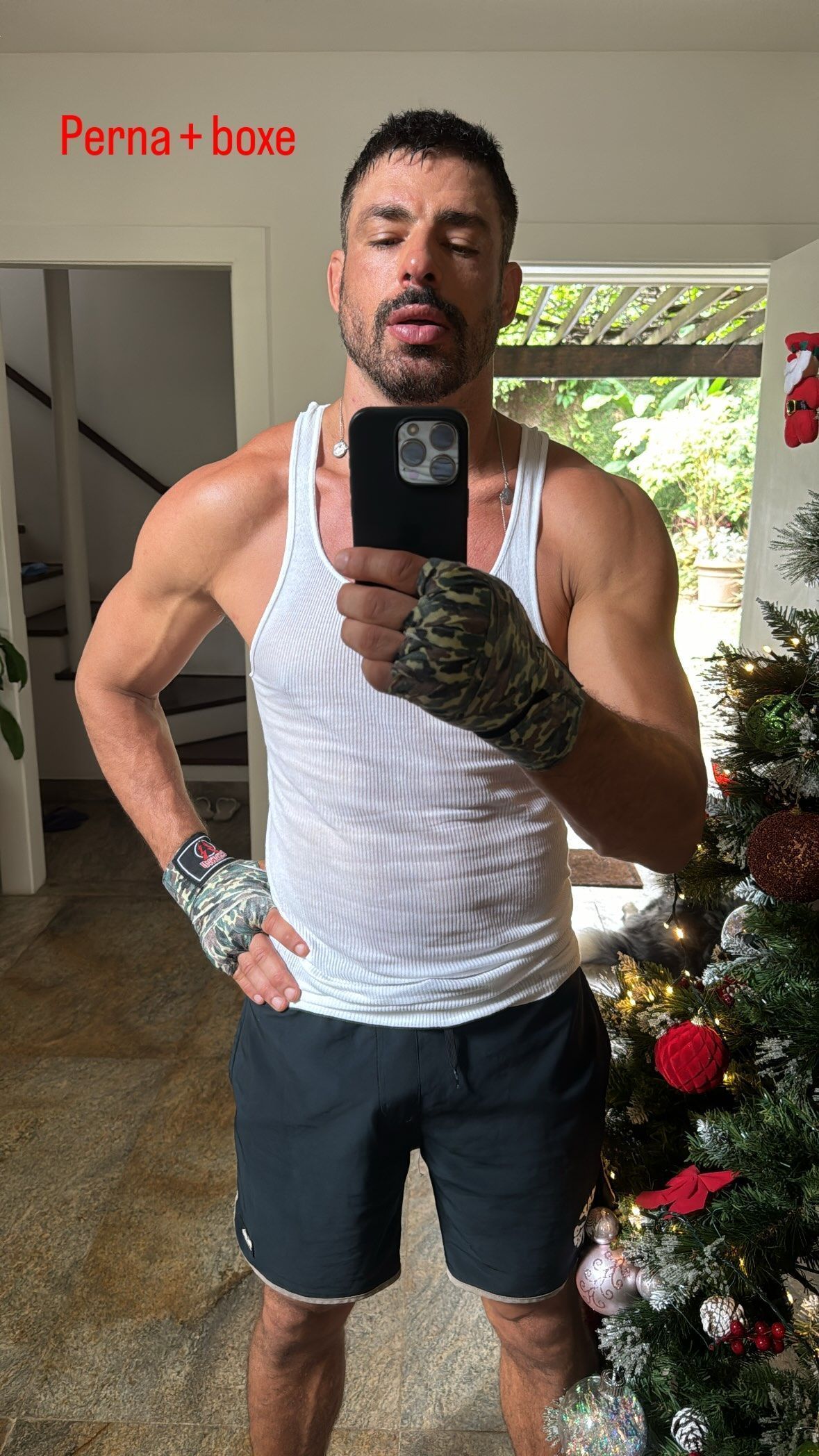 Cauã Reymond mostrou tarde de treinos na web • Instagram/Cauã Reymond