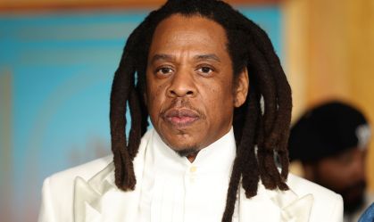 Após acusação de estupro, Jay-Z entra com ação por difamação