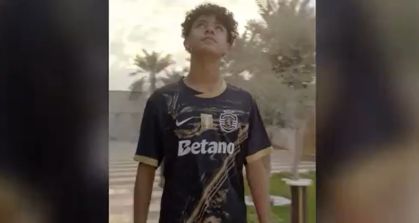 Cristiano Jr. aparece em campanha de novo uniforme do Sporting