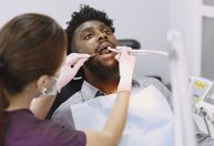 Depressão, diabetes e mais: veja doenças que podem ser diagnosticadas pela boca