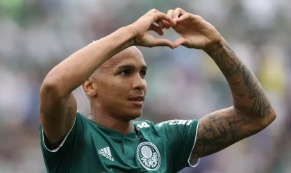 Deyverson desabafa sobre não ter tido despedida no Palmeiras: "Eu implorei"