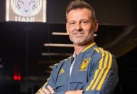 Valladolid, de Ronaldo Fenômeno, contrata técnico ex-seleção do México