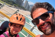 Duda Nagle se impressiona com habilidades da filha, Zoe, de 6 anos