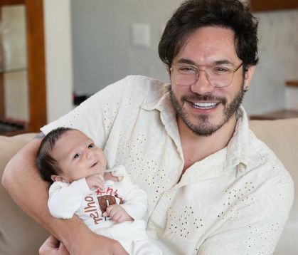 Eliezer e o filho, Ravi