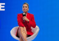 "Alma Gêmea": Flávia Alessandra diz que Cristina "tinha um quê de Hitchcock"