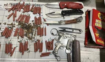 Mulher é detida em aeroporto de Los Angeles com facas e 82 fogos de artifício