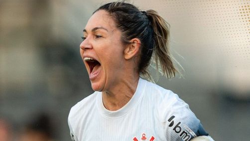 Gabi Zanotti comemora gol pelo Corinthians