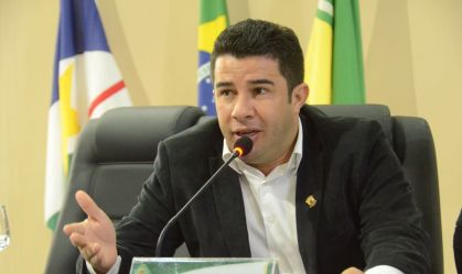 Presidente da Câmara de Boa Vista é preso em operação sobre compra de votos