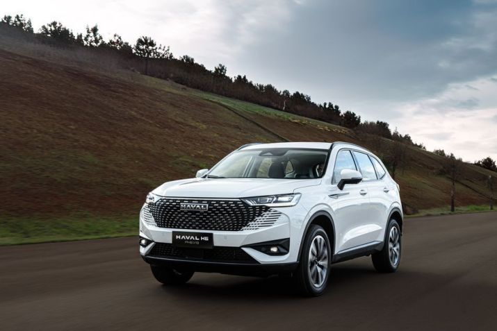O PHEV19 é a variante de entrada para a gama plug-in • Divulgação
