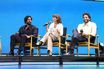 Renato Góes, Alice Wegmann (Solange Duprat) e Humberto Carrão