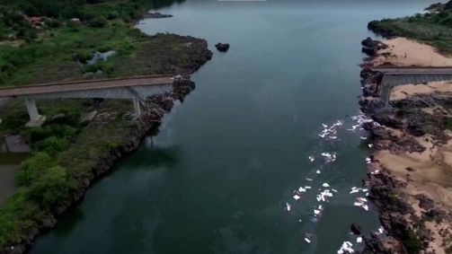 Desabamento parcial da ponte que liga as cidades de Aguiarnópolis (TO) e Estreito (MA), na BR-226.