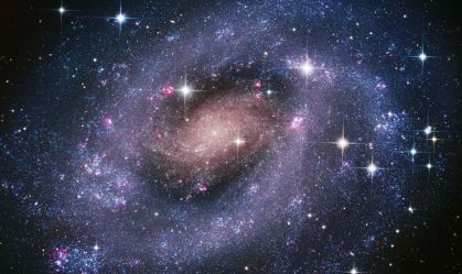 Imagem da galáxia espiral mais próxima da Terra é divulgada pela Nasa; veja foto