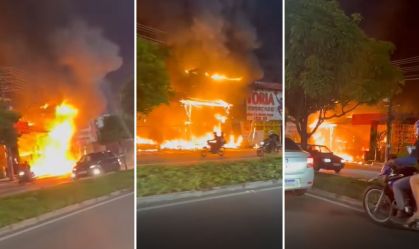 Vídeo: Incêndio atinge quiosques de supermercado em Manaus