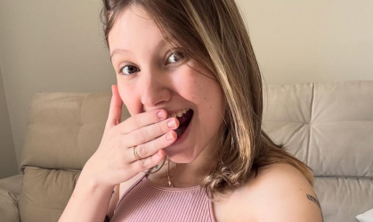 Isabel Veloso mostra roupa de saída da maternidade de filho; veja foto