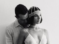 Isis Valverde ganha declaração de marido após 1 ano casados