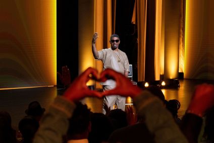 Jamie Foxx no Alliance Theatre em Atlanta, Geórgia, para seu especial da Netflix “What Had Happened Was”