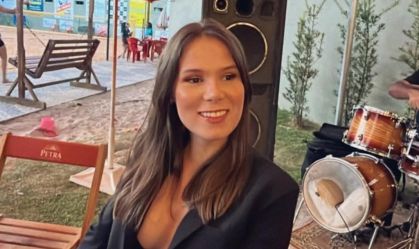 Passageira que negou lugar em voo faz publi após atingir 1,7 mi de seguidores