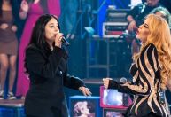 Joelma canta "A Lua Me Traiu" com a filha Yasmin Mendes