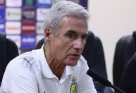 Cobiçado no Brasil, Luís Castro dá pista sobre futuro a jornal português