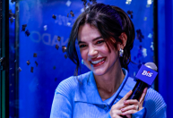 Grávida, Manu Gavassi mostra barrigão no palco da CCXP24; veja fotos
