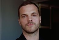 Conheça Matthieu Blazy, novo diretor criativo da Chanel