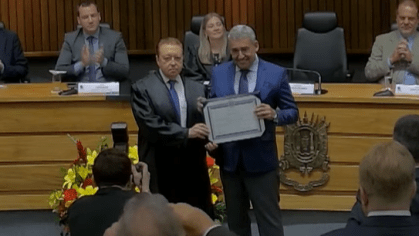 Prefeito reeleito em Porto Alegre, Sebastião Melo (MDB) é diplomado pelo Tribunal Regional Eleitoral do Rio Grande do Sul