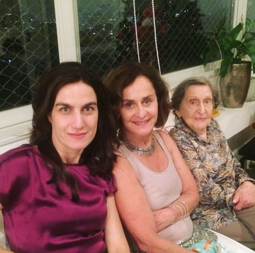 Filha de Regina Braga, Nina é irmã de Gabriel Braga Nunes • Instagram/Nina Braga Nunes